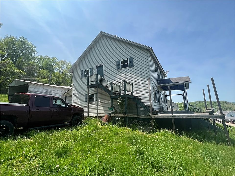 2nd image of 417 Croushore Rd