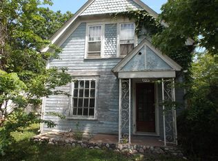 1008 East St, Iola, KS 66749