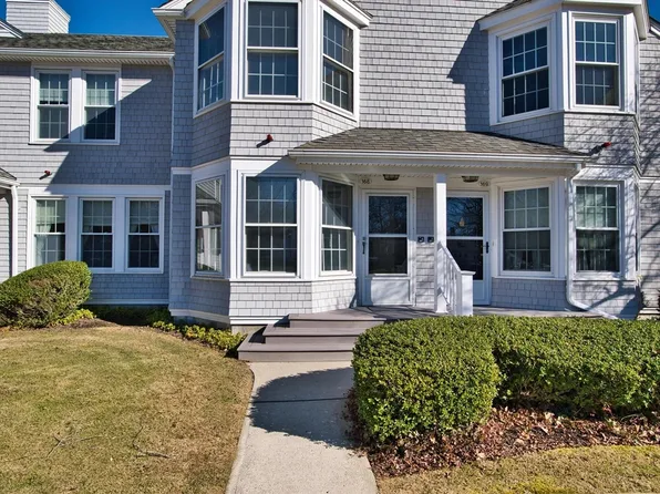 168 Dana Farms Unit 168, Fairhaven, MA 02719