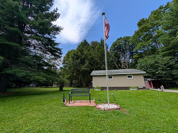 2nd image of 105 Butternut Ln