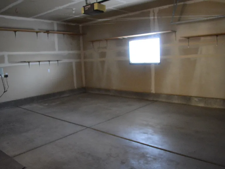 516 W 300 S — Photo 26