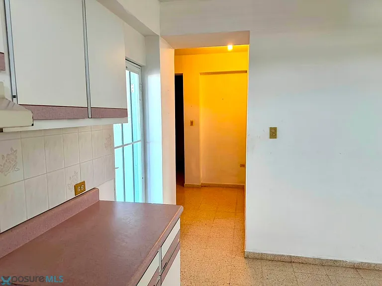7 San Carlos #7 — Photo 8