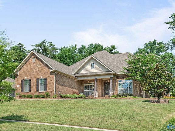 2nd image of 18 Natures Ridge Way SE