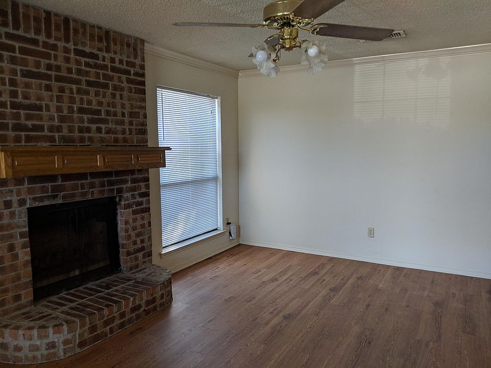 2nd image of 940 Irene St
