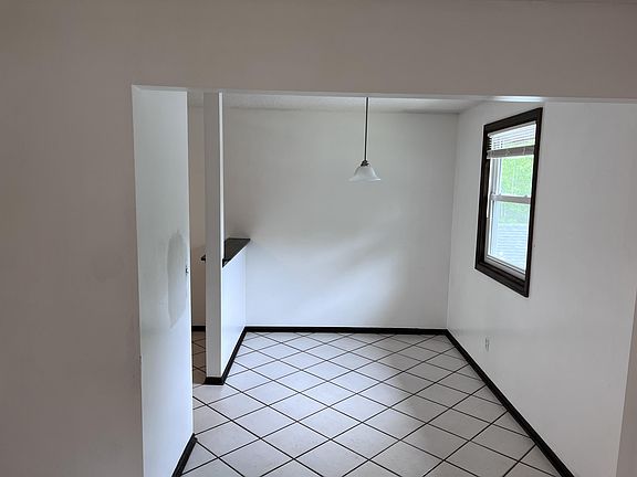 2nd image of 425 W Lawrence Ave #10797164
