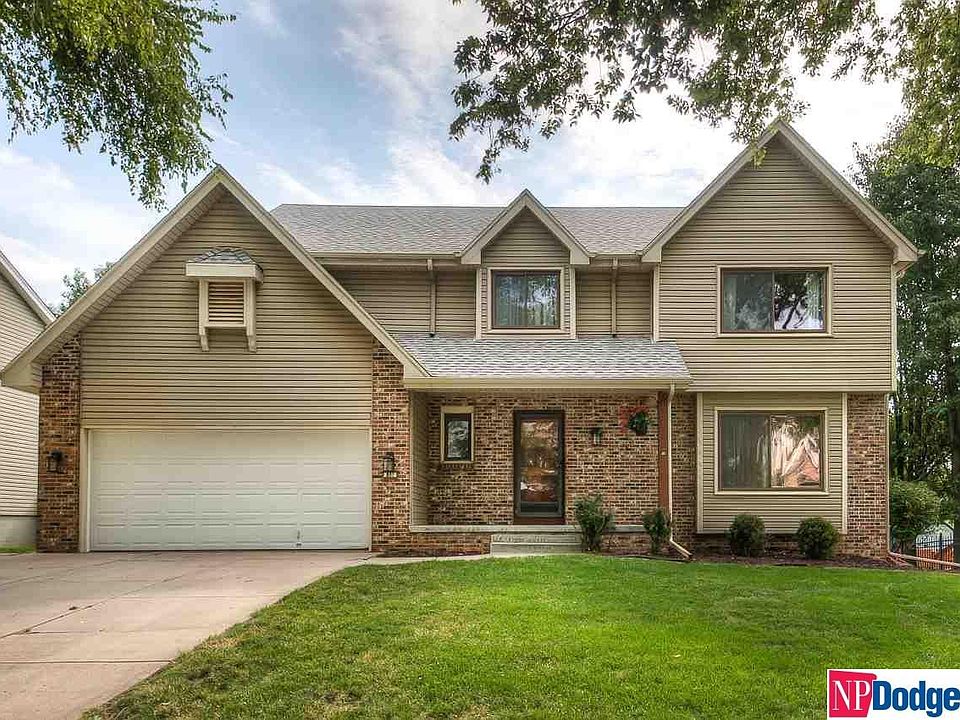 1st image of 807 Valentine Ln