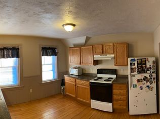 30 Goddard St, Webster, MA 01570