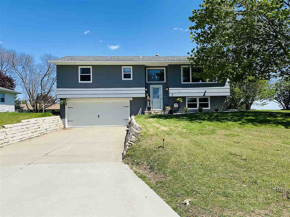 1st image of 106 Circle Dr