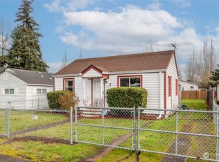 218 Douglas St, Longview, WA 98632