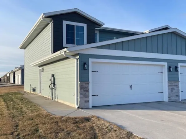 9601 W Tunis Dr, Sioux Falls, SD 57106