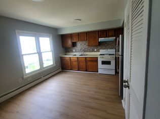 372 Ocean Ave, Jersey City, NJ 07305