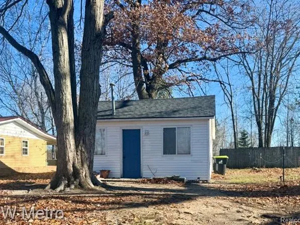 2346 Jimary Ln, Gladwin, MI 48624