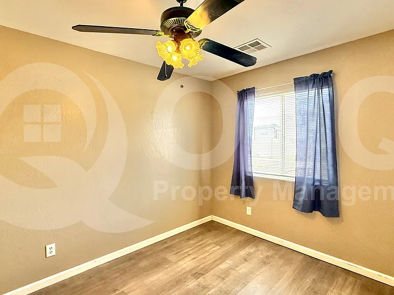 8210 W Concordia Dr #1 — Photo 10