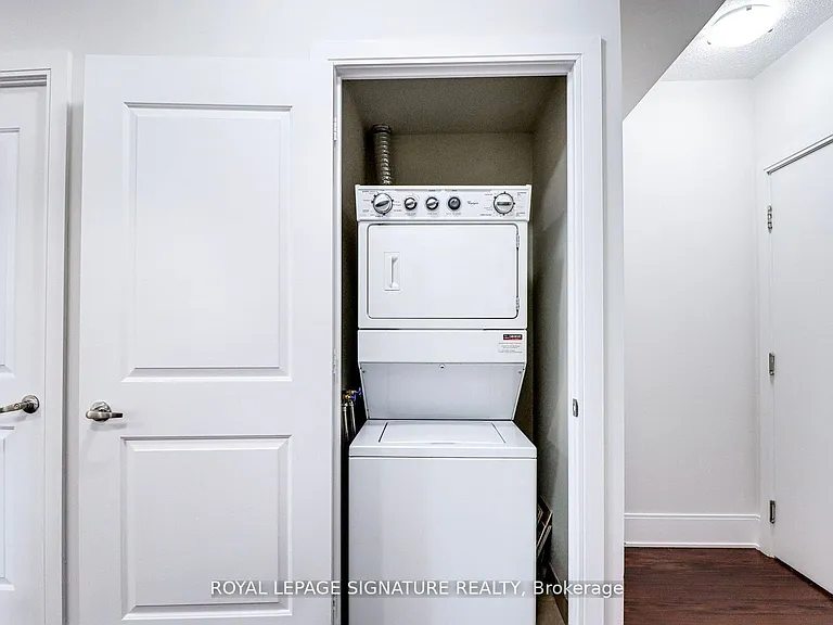330 Burnhamthorpe Rd W #1602 — Photo 9