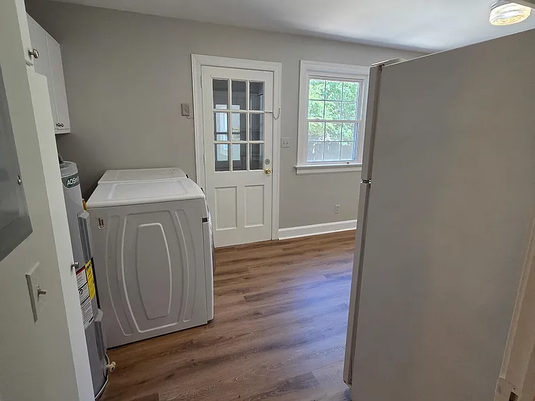 3428 Wade Ave — Photo 10