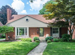 3022 Woodslee Dr, Royal Oak, MI 48073
