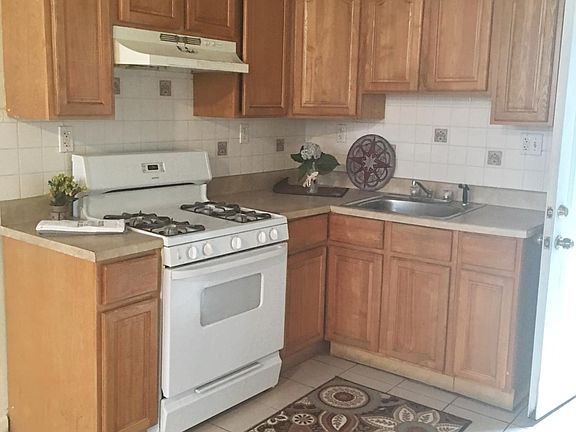4th image of 1553 N Orkney St