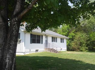 2075 Bethany Church Rd, Bumpass, VA 23024