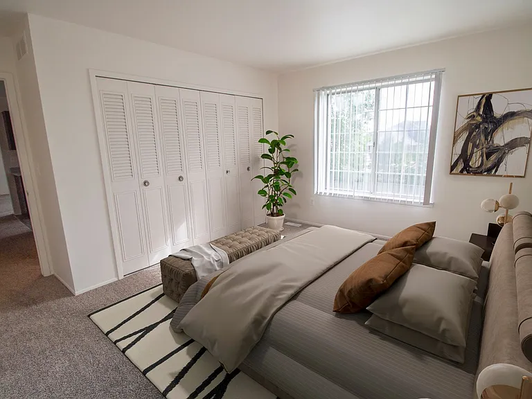 Novi Ridge Apartments — Photo 27
