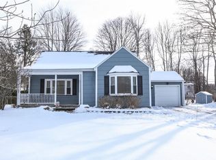 517 Apple Orchard Ln, Webster, NY 14580