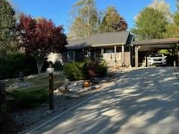 2216 Russ Rd, Jackson, OH 45640