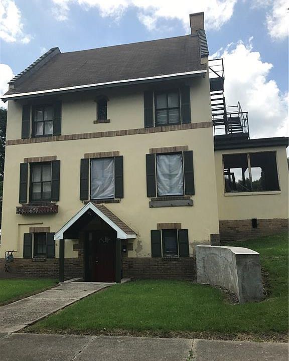 2nd image of 110 Coolidge Ave