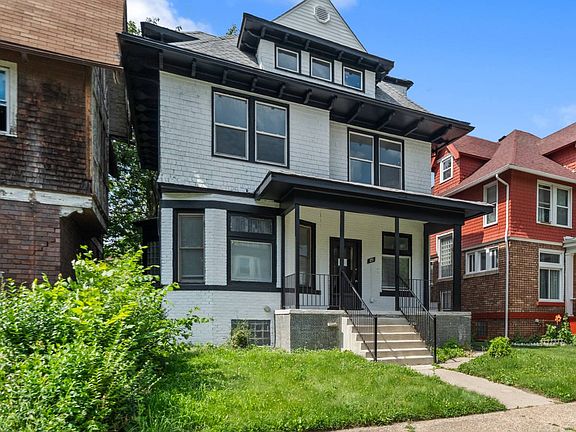 3rd image of 89 Hague St