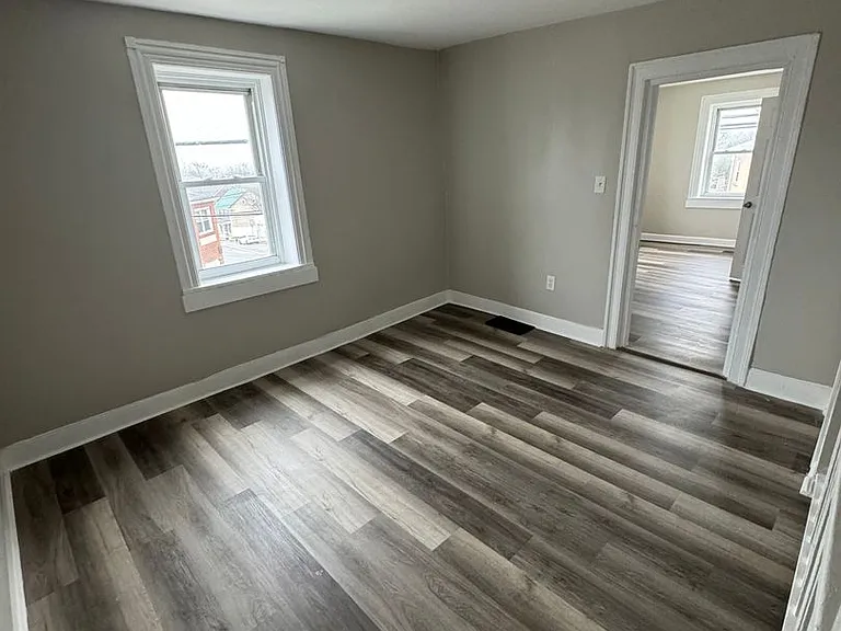 42-44 E Potomac St — Photo 14