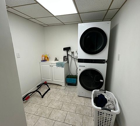 3rd image of 800 Bloomfield Ave APT 207