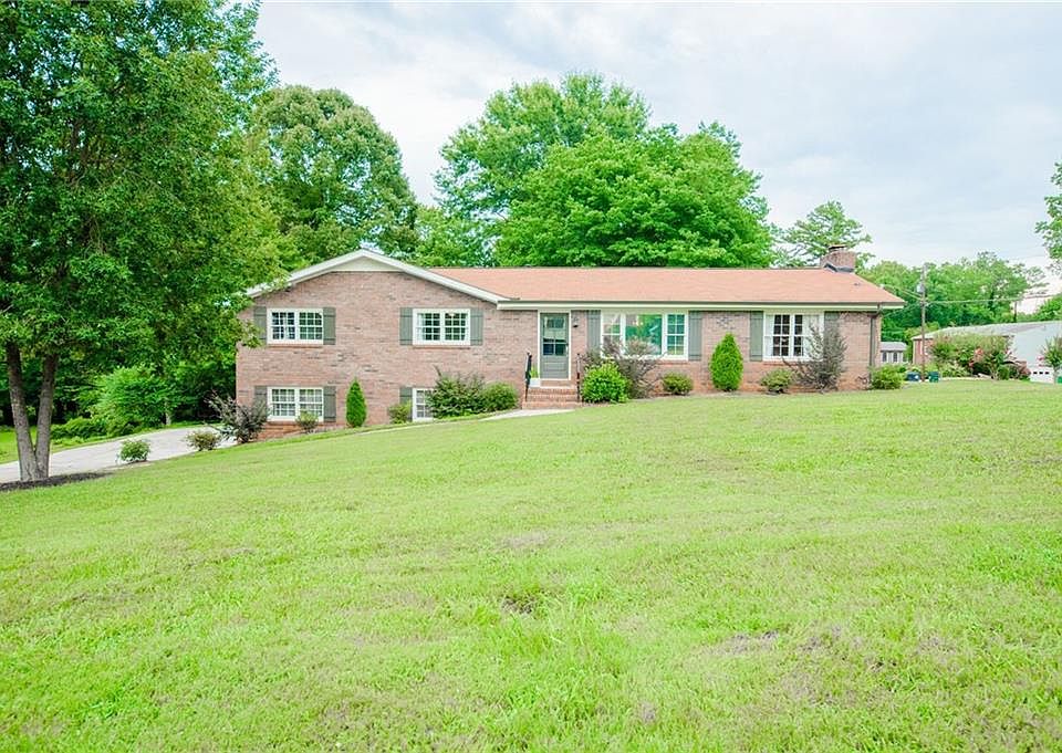1st image of 3000 Wendwood Ct
