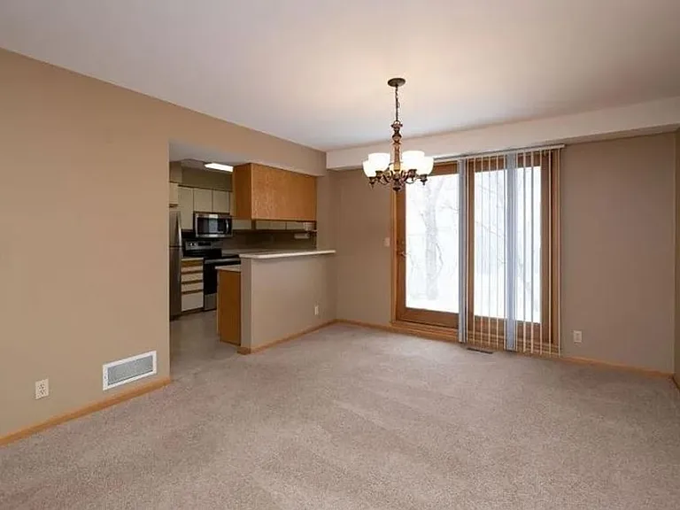 4944 Bayswater Rd — Photo 5