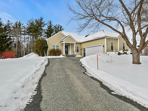 4th image of 165 Pine Cone Ln