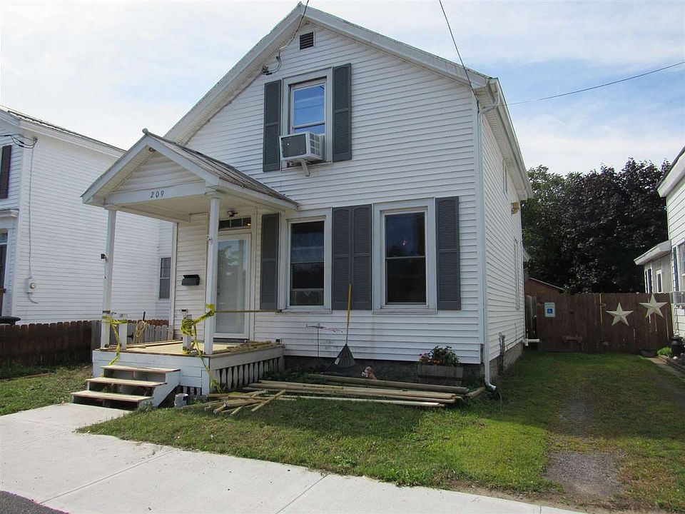 1st image of 209 Morris St