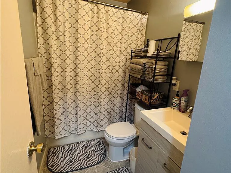 2327 S 4th St #2 — Photo 7