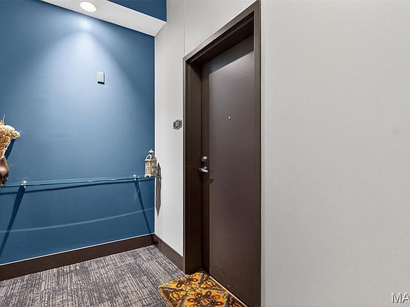 3rd image of 4100 Forest Park Ave APT 307
