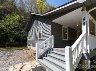 98 Country Creek Dr, Sylva, NC 28779