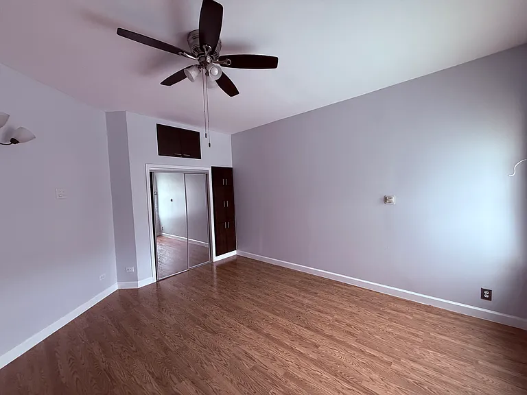 3015-25 N Milwaukee Ave #211 — Photo 4