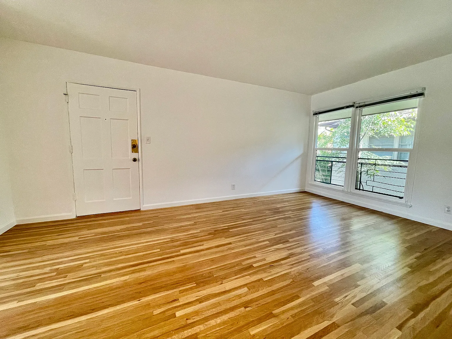 1 bed, 700 sqft, $2,195 — Photo 3