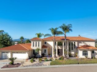 2471 Canyon Creek Rd, Escondido, CA 92025