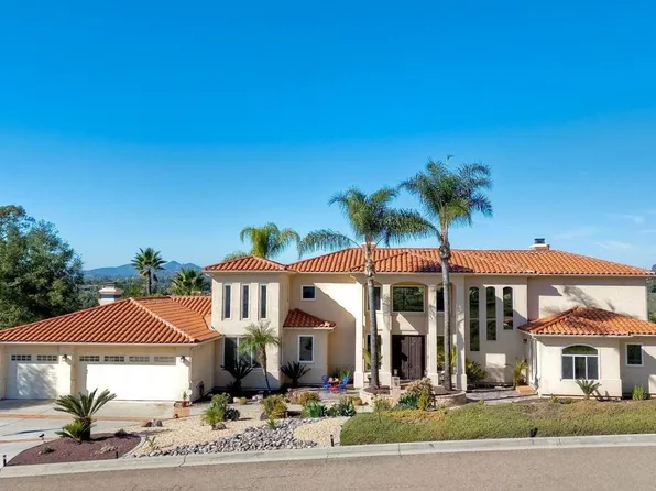 2471 Canyon Creek Rd, Escondido, CA 92025