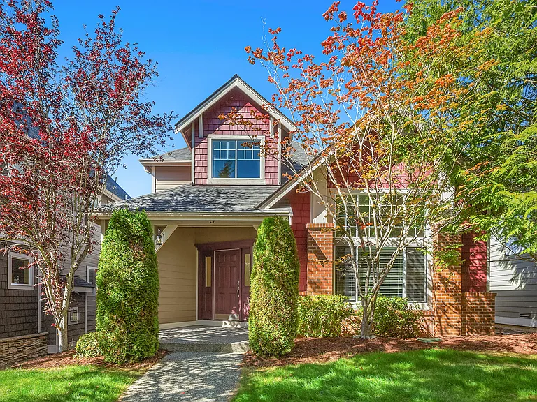 3450 NE Madison Way — Photo 1