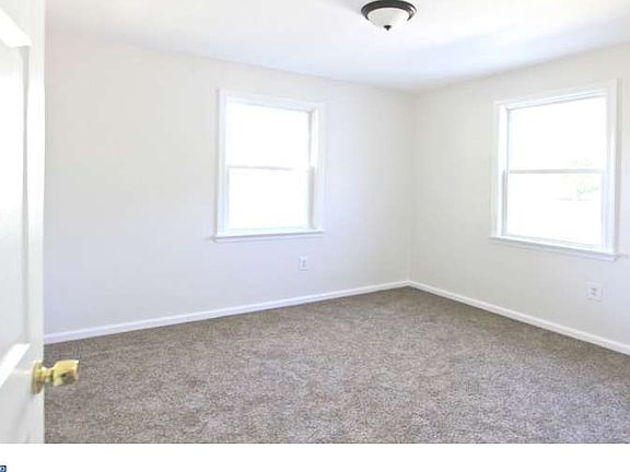 4th image of 300 Park Ave