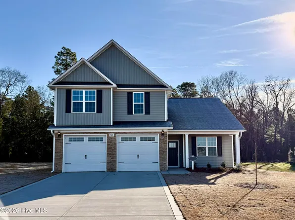 328 Sacksonia Street, Raeford, NC 28376