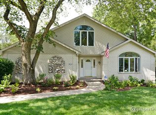 9052 Wolf Rd, Willow Springs, IL 60480