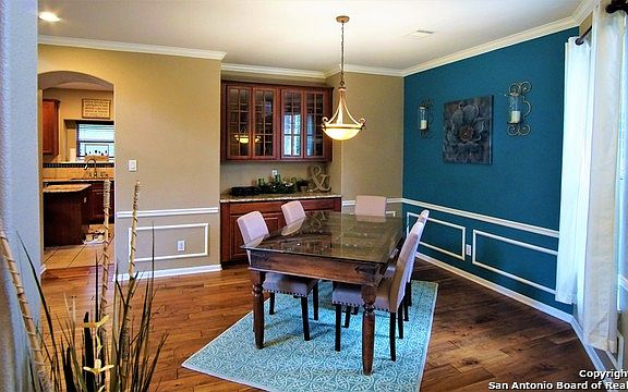 4th image of 10131 Winton Park Dr