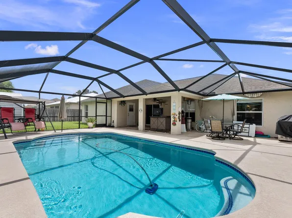 397 SW Jeanne Avenue, Port St Lucie, FL 34953