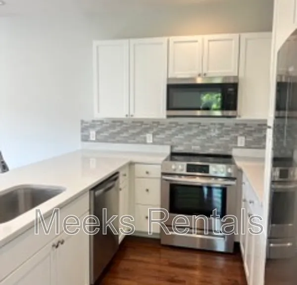 104A Sunnybrook Ln — Photo 1