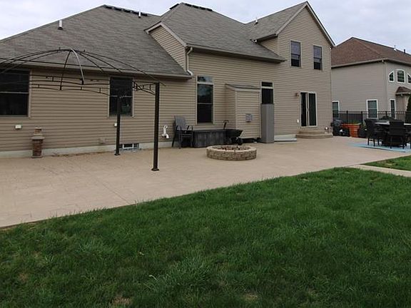 2nd image of 5408 Sandy Acres Dr