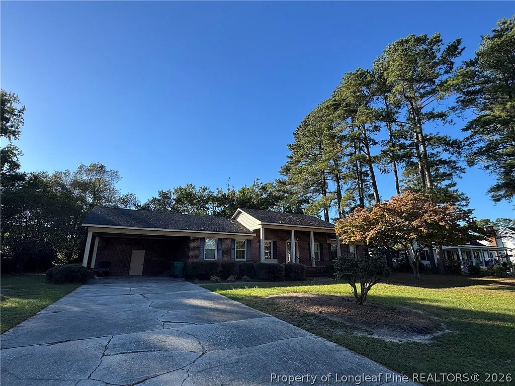 3 bed, 2.0 bath, 1620 sqft, $1,795 — Photo 3