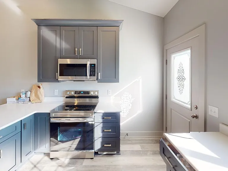 296 Capstone Dr — Photo 6